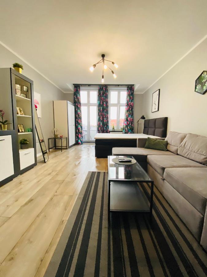 Apartament Flaming Z Balkonem - Scisle Centrum Naprzeciwko Pkp I Pks - Self Check In - Darmowy Parking - Pozne Wymeldowanie - Wystawiamy Fv Opole Exterior foto