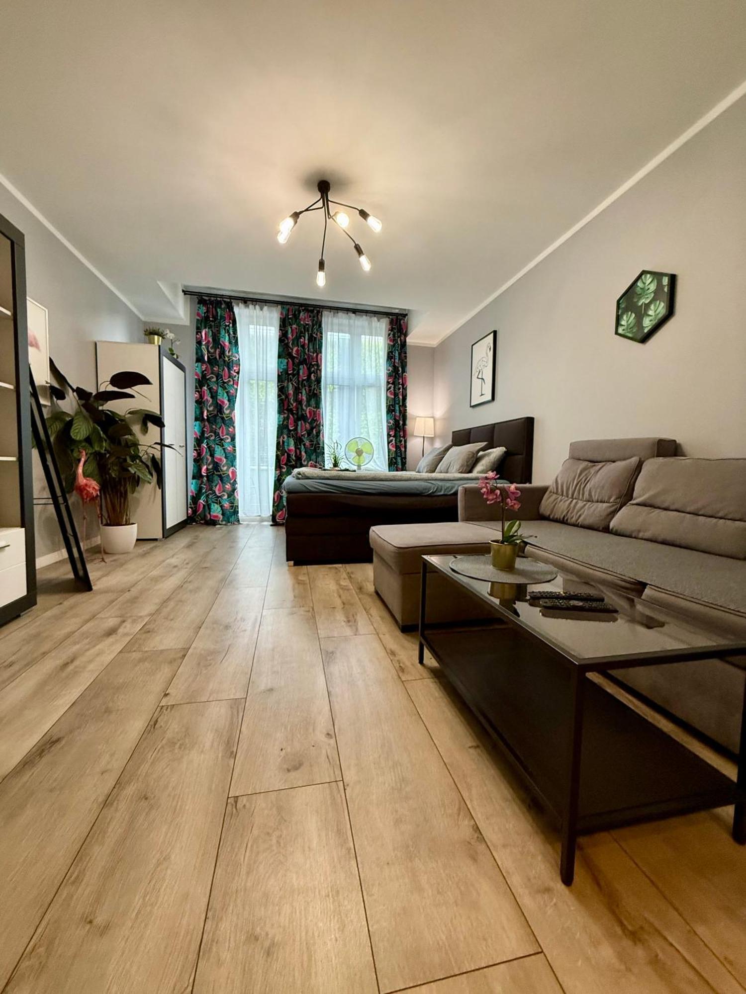 Apartament Flaming Z Balkonem - Scisle Centrum Naprzeciwko Pkp I Pks - Self Check In - Darmowy Parking - Pozne Wymeldowanie - Wystawiamy Fv Opole Exterior foto